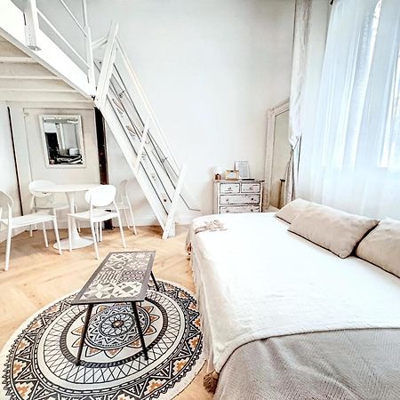 Апартаменты Mini Duplex 50M Du Vieux Port Канны Экстерьер фото