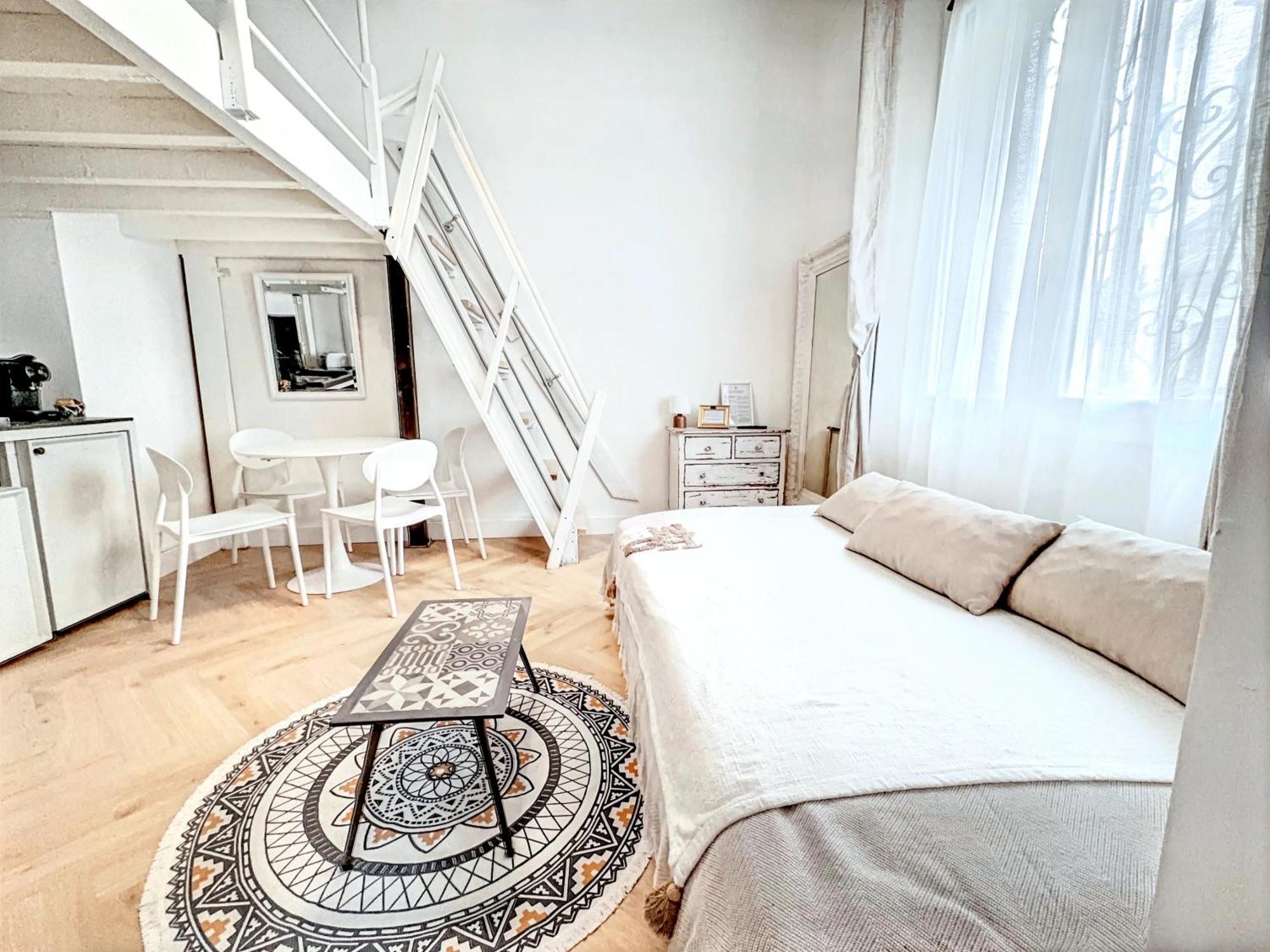Апартаменты Mini Duplex 50M Du Vieux Port Канны Экстерьер фото